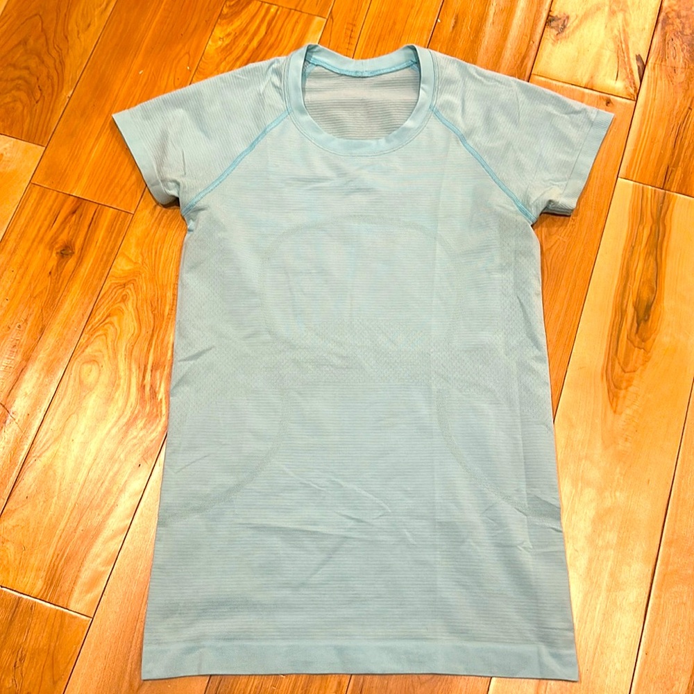 Swiftly Tech Short Sleeve
